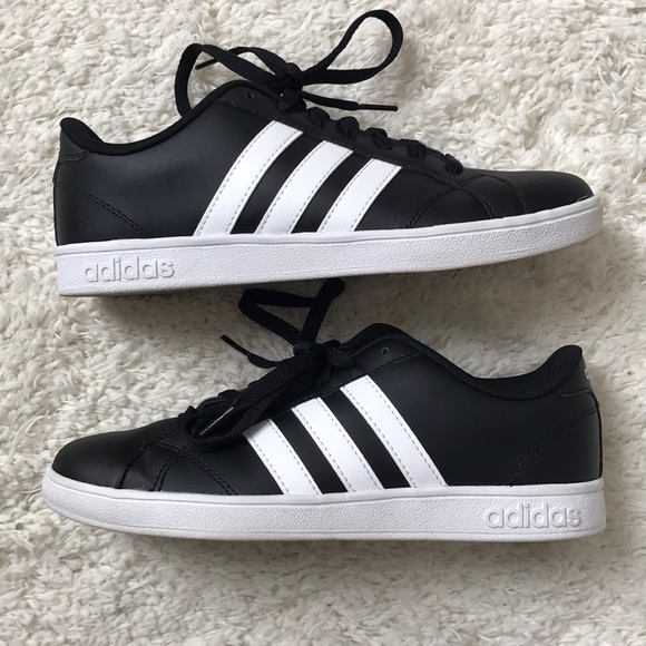 le adidas neo cloudfoam footbed scarpe poshmark le adidas neo cloudfoam footbed scarpe poshmark